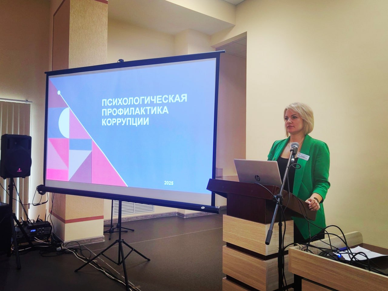 Вчера  Республика Беларусь отметила День народного единства, который представляет собой важный государственный праздник, имеющий глубокое историческое и культурное значение.