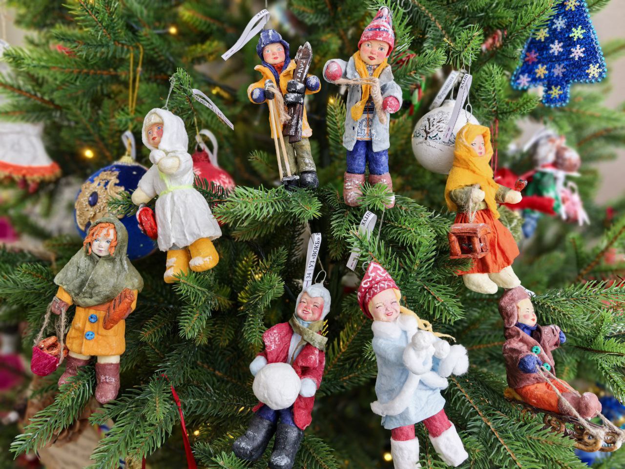 Магия творчества и верность традициям: на Витебщине выбрали лучшую новогоднюю игрушку среди медиков