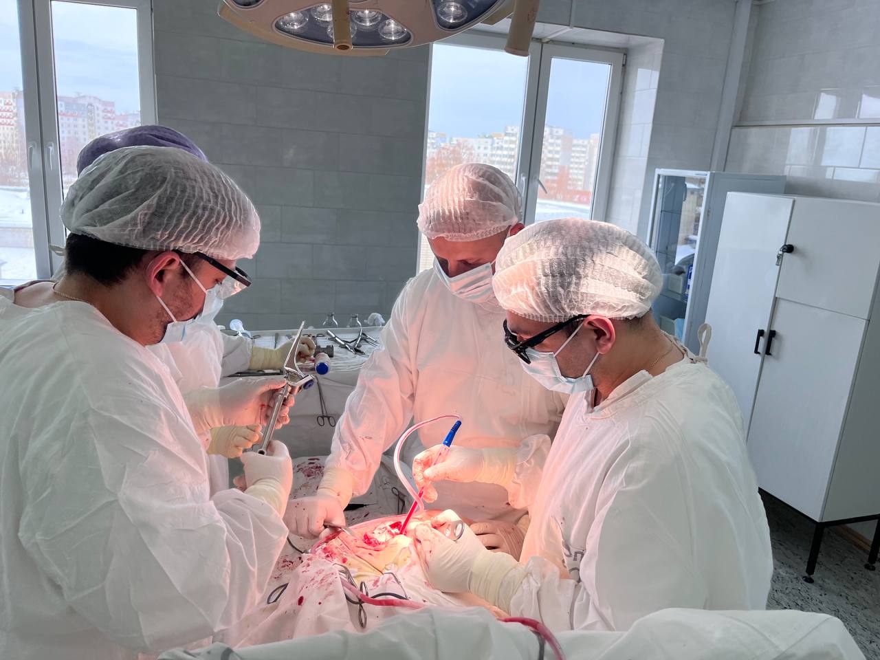 Впервые в УЗ «Витебская областная клиническая больница» врачи-травматологи-ортопеды внедрили операцию: однополюсное биполярное эндопротезирование тазобедренного сустава